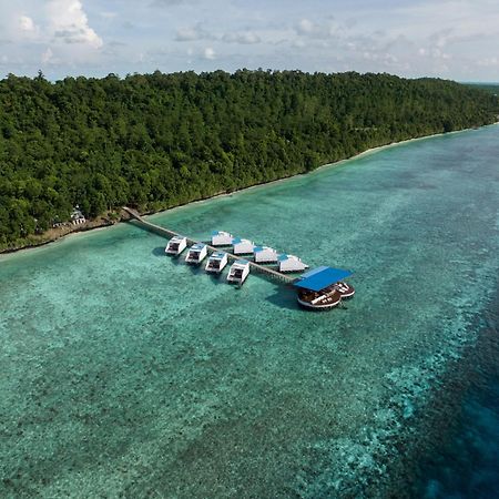 Arasatu Villas & Sanctuary Maratua Island エクステリア 写真